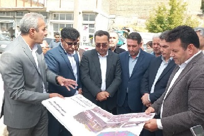 در جریان سفر به آذربایجان شرقی انجام شد؛ بررسی میدانی پروژه‌های نهضت ملی مسکن و بازآفرینی شهری در هشترود و چاراویماق